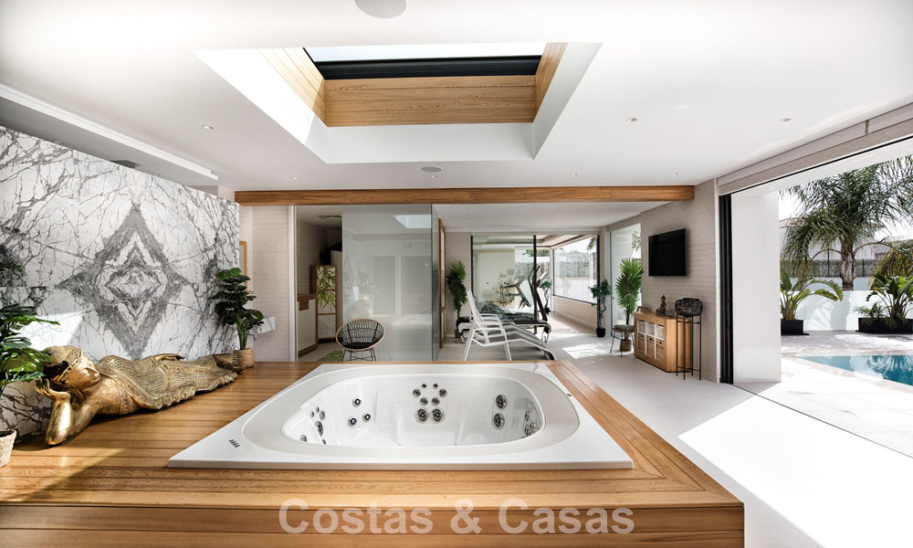 Impressive, modern mansion with guest house for sale on the New Golden Mile between Marbella and Estepona 798012