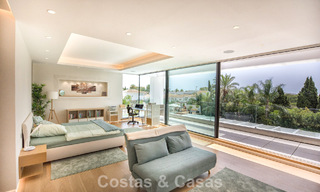 Impressive, modern mansion with guest house for sale on the New Golden Mile between Marbella and Estepona 798013 