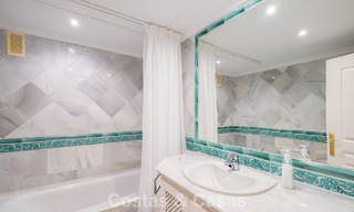Move-in ready, spacious, luxury apartment with sea views for sale in Marbella - Benahavís 798159 