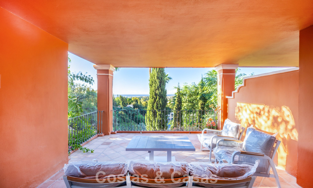 Move-in ready, spacious, luxury apartment with sea views for sale in Marbella - Benahavís 798167
