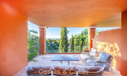 Move-in ready, spacious, luxury apartment with sea views for sale in Marbella - Benahavís 798167