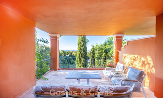 Move-in ready, spacious, luxury apartment with sea views for sale in Marbella - Benahavís 798167 