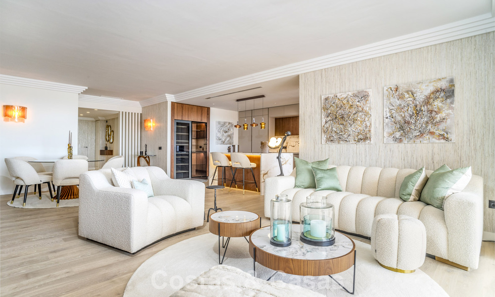 Spacious, modernised 4-bedroom apartment with sea views for sale in Nueva Andalucía, Marbella 798232