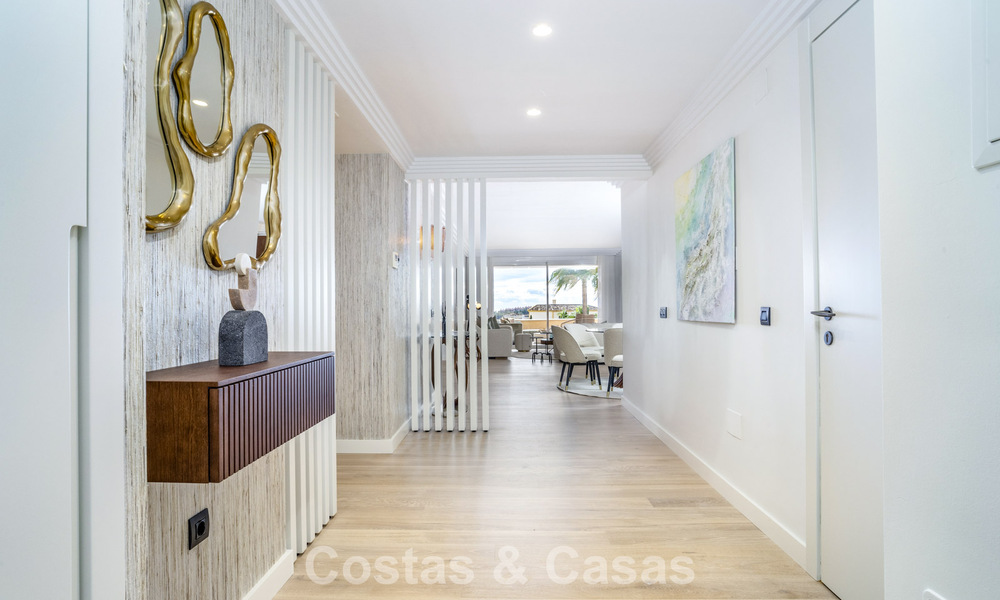 Spacious, modernised 4-bedroom apartment with sea views for sale in Nueva Andalucía, Marbella 798243