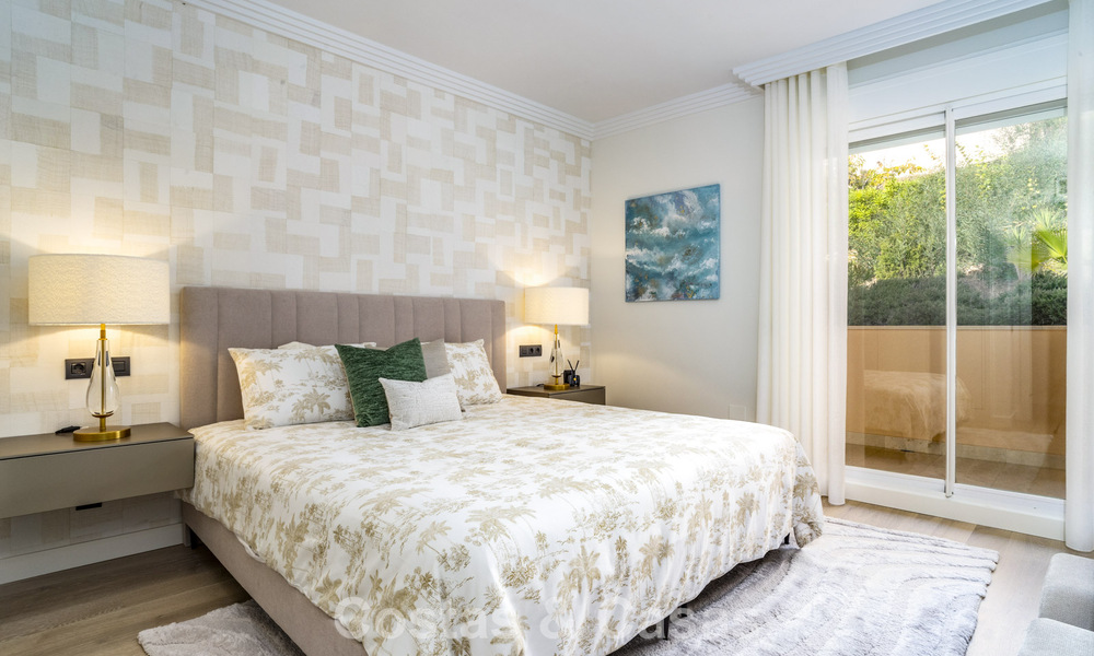 Spacious, modernised 4-bedroom apartment with sea views for sale in Nueva Andalucía, Marbella 798244