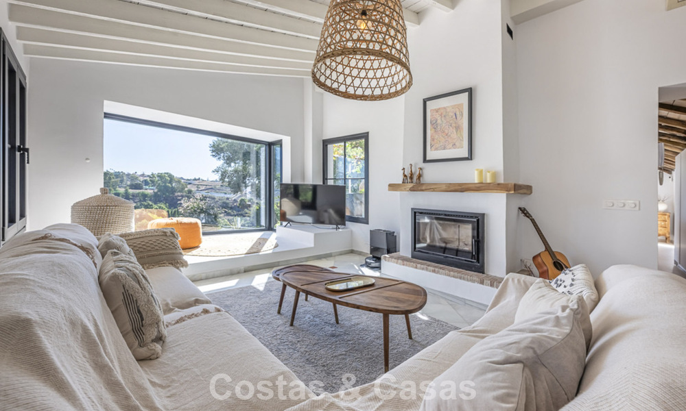 Charming rustic villa with modern comfort for sale in Guadalmina Alta, Marbella 798269