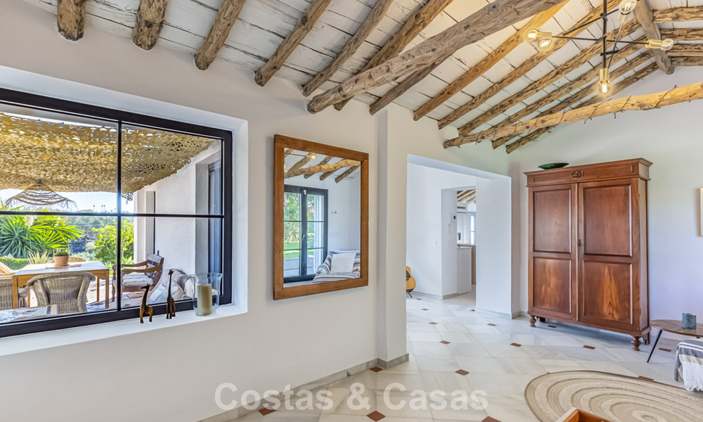 Charming rustic villa with modern comfort for sale in Guadalmina Alta, Marbella 798284
