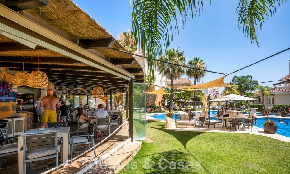 Luxurious, spacious duplex apartment with 4 bedrooms for sale in a prestigious resort-style complex in Nueva Andalucía, Marbella 798394