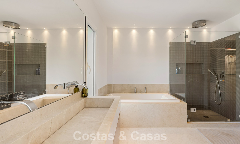 Luxurious, spacious duplex apartment with 4 bedrooms for sale in a prestigious resort-style complex in Nueva Andalucía, Marbella 798404