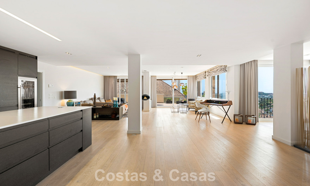 Luxurious, spacious duplex apartment with 4 bedrooms for sale in a prestigious resort-style complex in Nueva Andalucía, Marbella 798410
