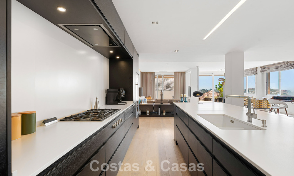Luxurious, spacious duplex apartment with 4 bedrooms for sale in a prestigious resort-style complex in Nueva Andalucía, Marbella 798411