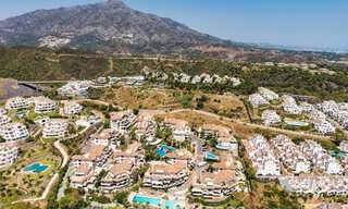 Luxurious, spacious duplex apartment with 4 bedrooms for sale in a prestigious resort-style complex in Nueva Andalucía, Marbella 798419 