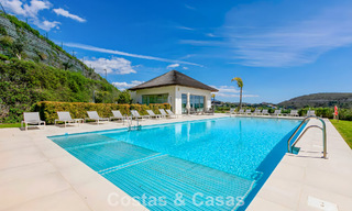 Luxury duplex apartment with large garden and sea views for sale in Marbella - Benahavís 798317 