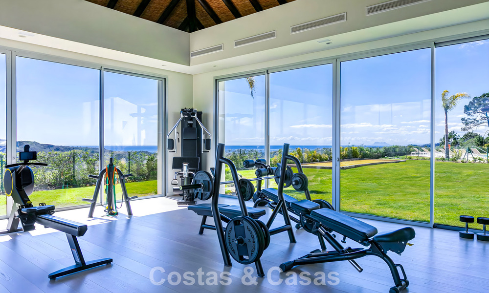 Luxury duplex apartment with large garden and sea views for sale in Marbella - Benahavís 798321