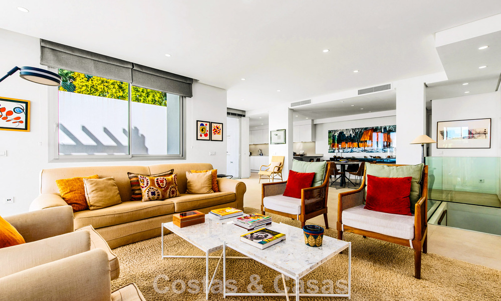 Luxury duplex apartment with large garden and sea views for sale in Marbella - Benahavís 798330