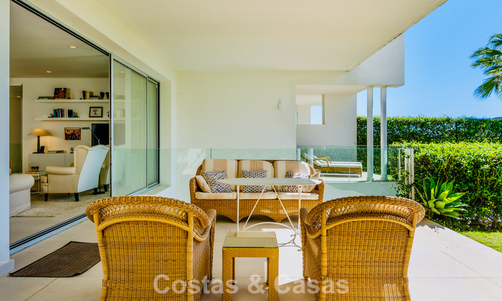 Luxury duplex apartment with large garden and sea views for sale in Marbella - Benahavís 798359