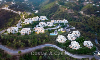 Luxury duplex apartment with large garden and sea views for sale in Marbella - Benahavís 798376 