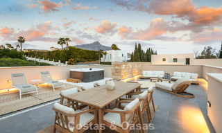 Advanced designer villa for sale just a stone’s throw from the golf course, in the heart of Nueva Andalucía, Marbella 798427 