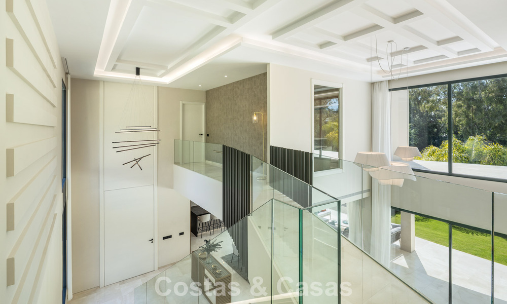 Advanced designer villa for sale just a stone’s throw from the golf course, in the heart of Nueva Andalucía, Marbella 798440