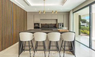 Advanced designer villa for sale just a stone’s throw from the golf course, in the heart of Nueva Andalucía, Marbella 798447 