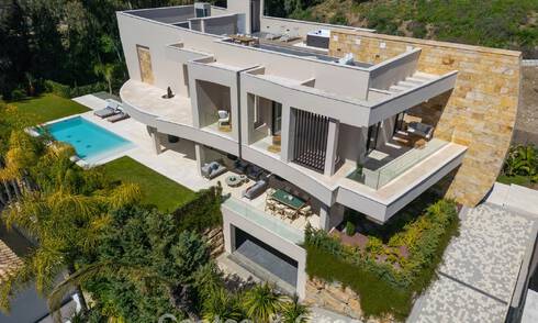 Advanced designer villa for sale just a stone’s throw from the golf course, in the heart of Nueva Andalucía, Marbella 798451