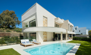 Advanced designer villa for sale just a stone’s throw from the golf course, in the heart of Nueva Andalucía, Marbella 798453 