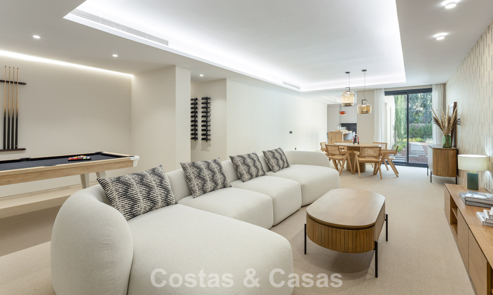 Advanced designer villa for sale just a stone’s throw from the golf course, in the heart of Nueva Andalucía, Marbella 798457
