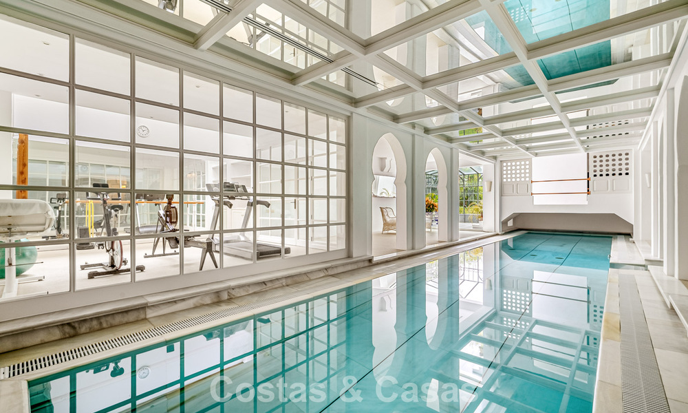 Stately luxury villa with a classic mediterranean architectural style and beautiful gardens for sale in Sierra Blanca, Marbella 798472