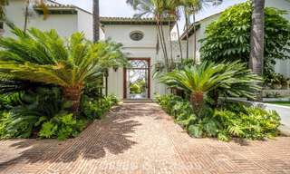 Stately luxury villa with a classic mediterranean architectural style and beautiful gardens for sale in Sierra Blanca, Marbella 798477 
