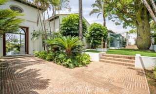 Stately luxury villa with a classic mediterranean architectural style and beautiful gardens for sale in Sierra Blanca, Marbella 798478 