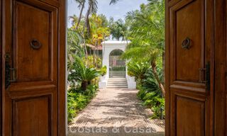 Stately luxury villa with a classic mediterranean architectural style and beautiful gardens for sale in Sierra Blanca, Marbella 798482 