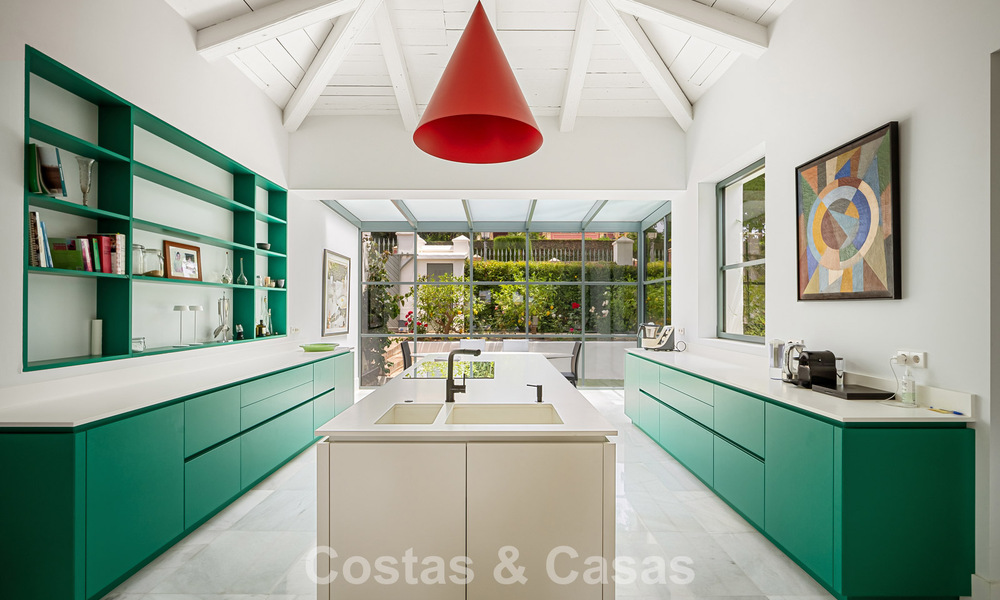 Stately luxury villa with a classic mediterranean architectural style and beautiful gardens for sale in Sierra Blanca, Marbella 798493