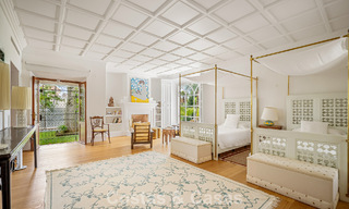 Stately luxury villa with a classic mediterranean architectural style and beautiful gardens for sale in Sierra Blanca, Marbella 798498 
