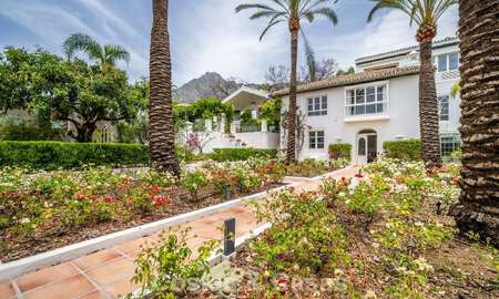 Stately luxury villa with a classic mediterranean architectural style and beautiful gardens for sale in Sierra Blanca, Marbella 798506