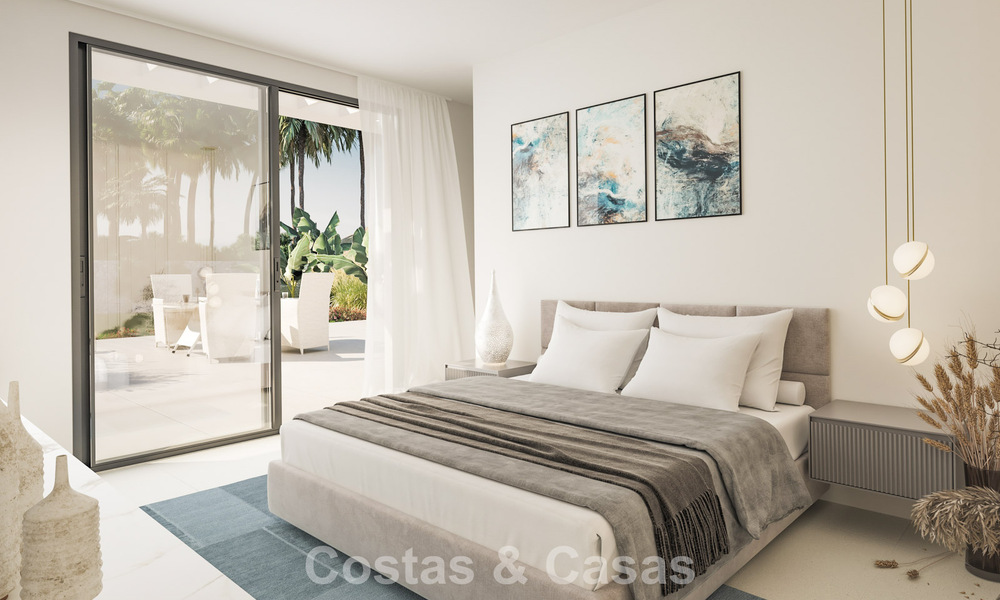 Exclusive custom-built villa for sale within walking distance of the beach in Estepona 798526