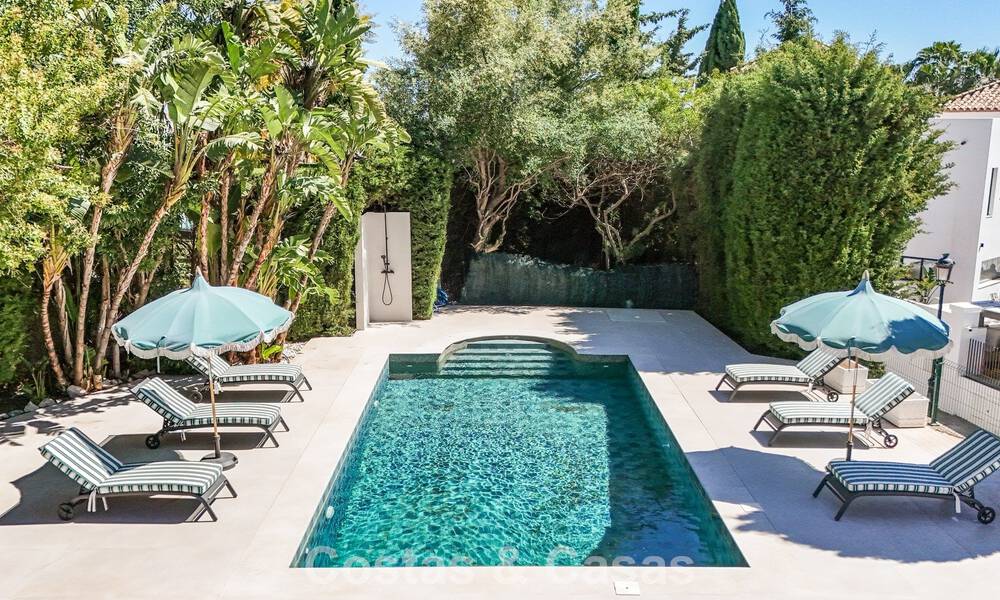 Beautifully renovated modern mediterranean villa with sea views for sale in Benahavís - Marbella 798541