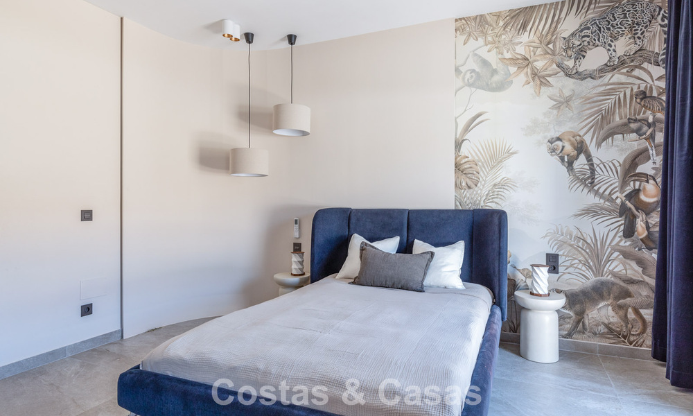 Beautifully renovated modern mediterranean villa with sea views for sale in Benahavís - Marbella 798547