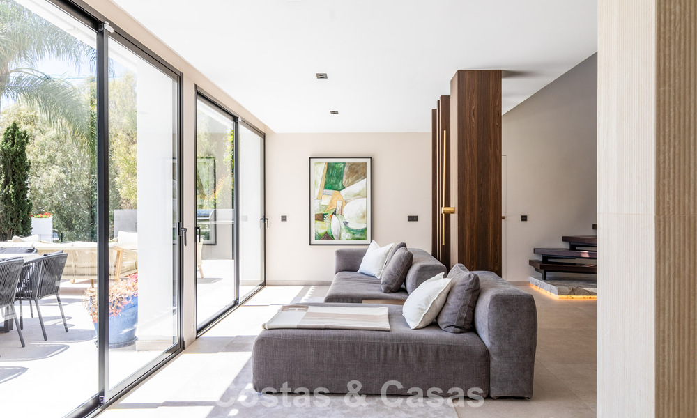 Beautifully renovated modern mediterranean villa with sea views for sale in Benahavís - Marbella 798551