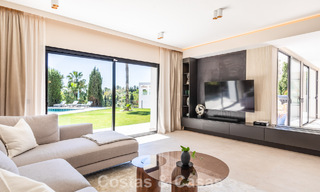 Beautifully renovated modern mediterranean villa with sea views for sale in Benahavís - Marbella 798559 