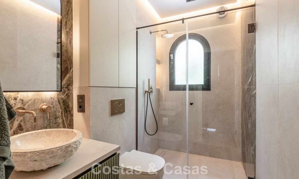 Beautifully renovated modern mediterranean villa with sea views for sale in Benahavís - Marbella 798560