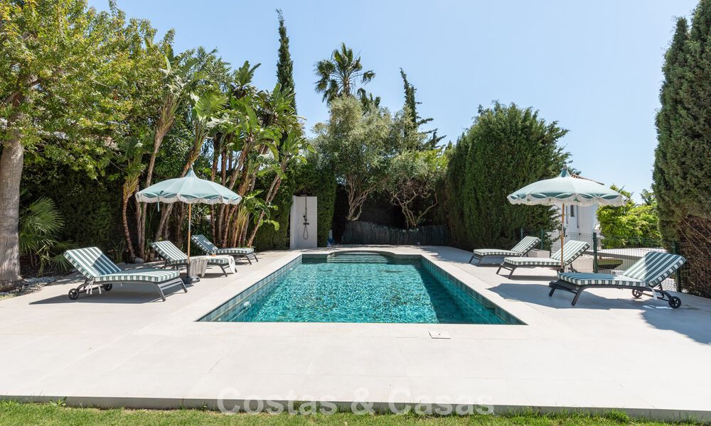 Beautifully renovated modern mediterranean villa with sea views for sale in Benahavís - Marbella 798564
