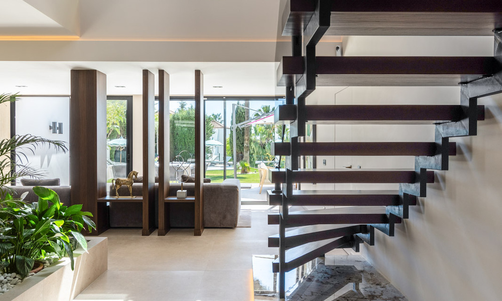Beautifully renovated modern mediterranean villa with sea views for sale in Benahavís - Marbella 798573