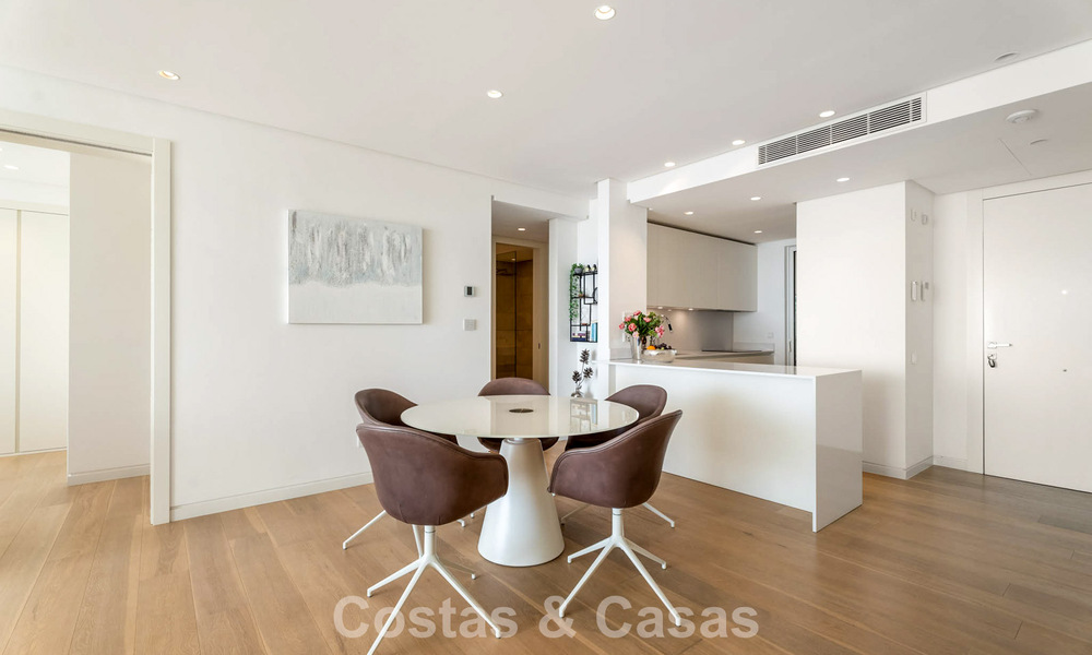 Modern luxury apartment for sale with sea views in a boutique complex in the hills near Marbella town 798592