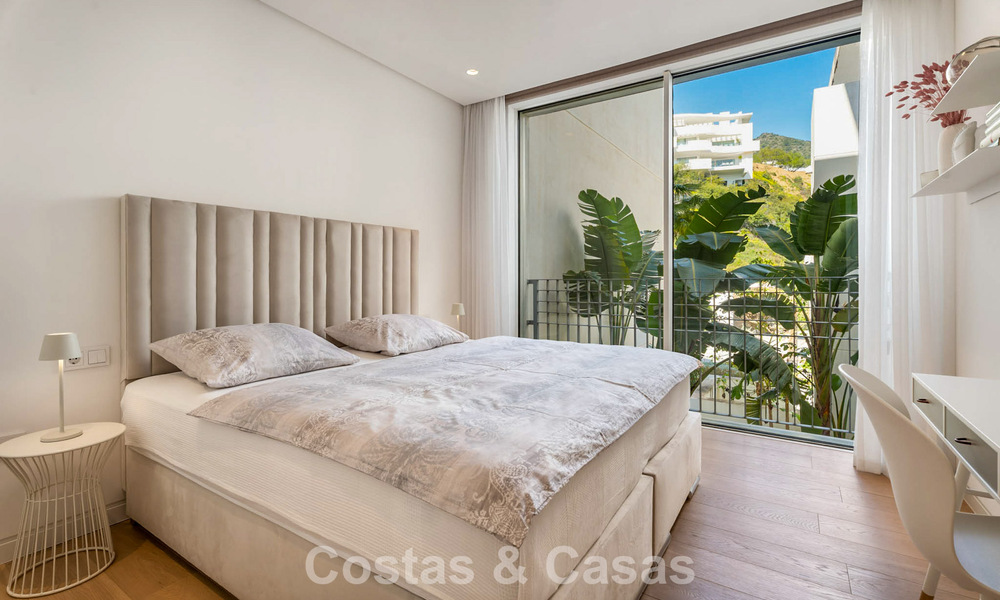 Modern luxury apartment for sale with sea views in a boutique complex in the hills near Marbella town 798598