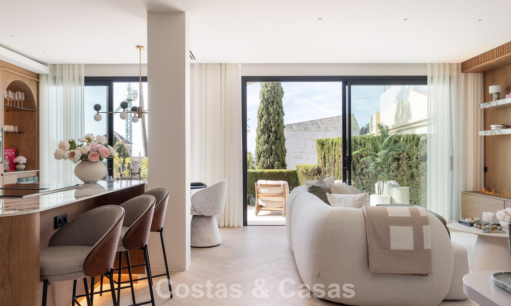 Luxury designer townhouse with panoramic sea views for sale in La Quinta, Marbella - Benahavís 798630