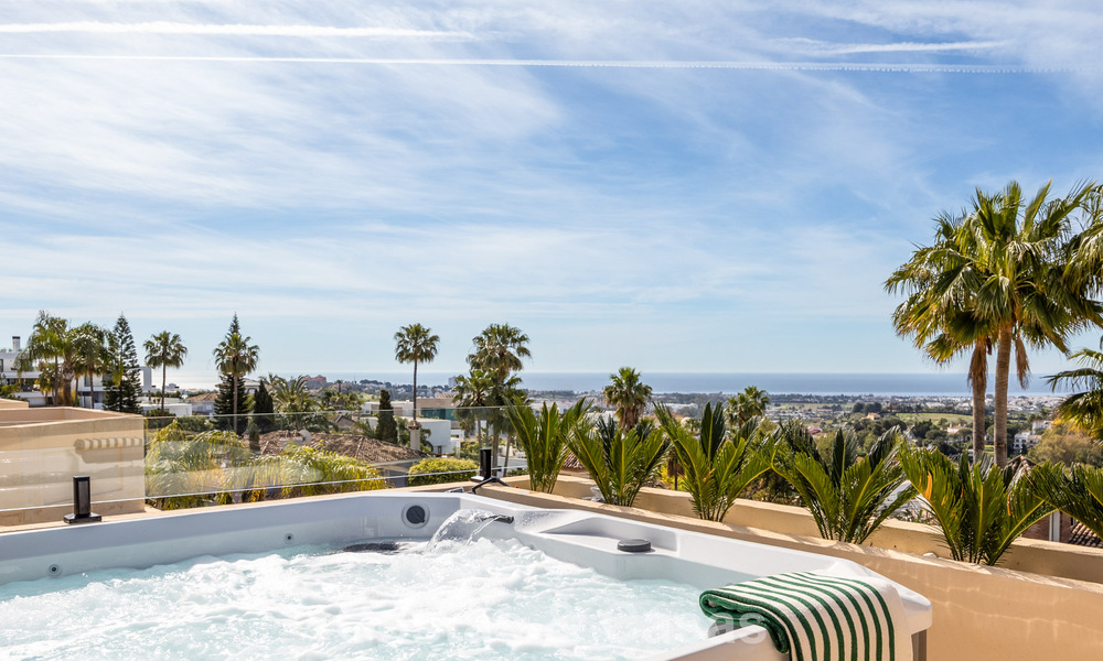 Luxury designer townhouse with panoramic sea views for sale in La Quinta, Marbella - Benahavís 798640