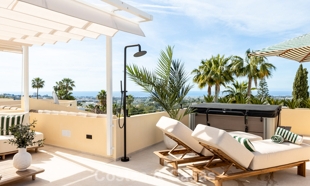 Luxury designer townhouse with panoramic sea views for sale in La Quinta, Marbella - Benahavís 798642