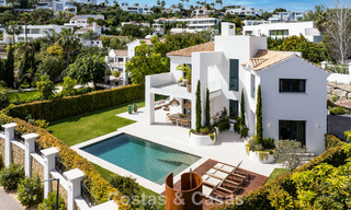 Ready-to-move-in, contemporary Mediterranean luxury villa for sale in a golf area of Marbella - Benahavís 798701 