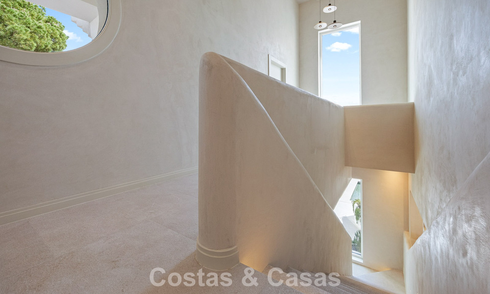 Ready-to-move-in, contemporary Mediterranean luxury villa for sale in a golf area of Marbella - Benahavís 798707