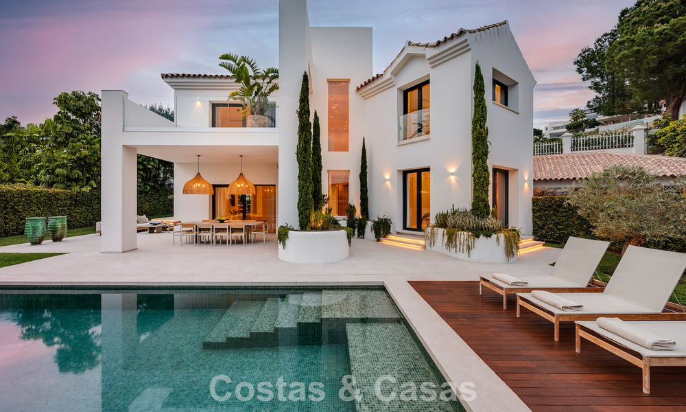 Ready-to-move-in, contemporary Mediterranean luxury villa for sale in a golf area of Marbella - Benahavís 798709